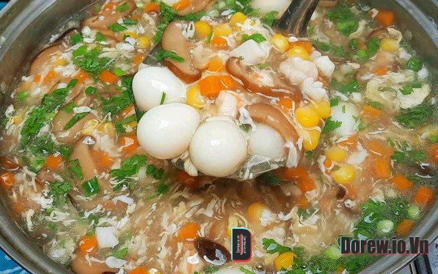 Thành phẩm canh rong biển nấu tôm