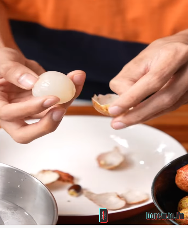 Bóc Vỏ Vải