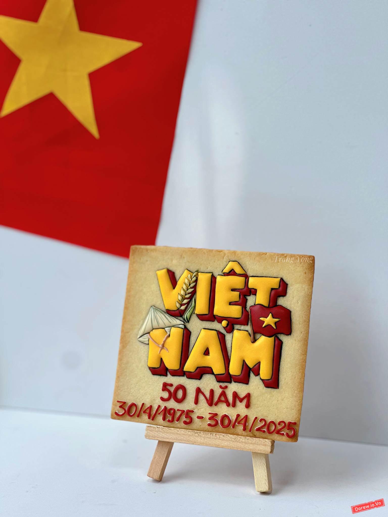 Bánh quy chủ đề 50 năm thống nhất đất nước