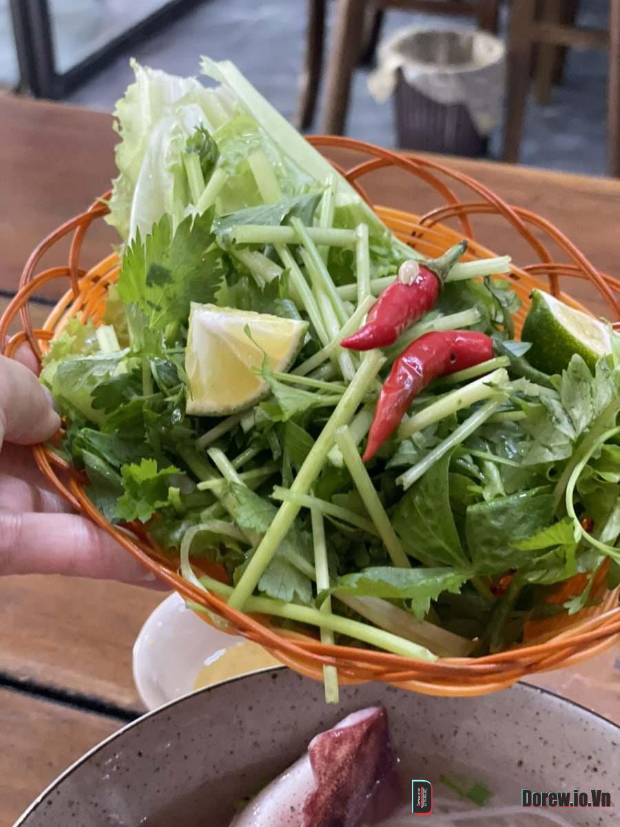 Hủ tiếu mực thêm thịt bằm