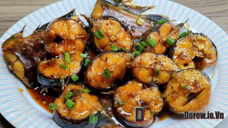 Cá trê kho tiêu thành phẩm