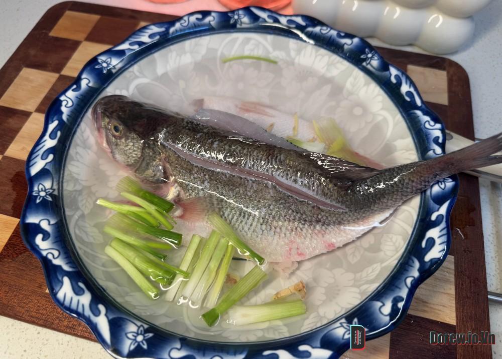 Khử mùi cho cá