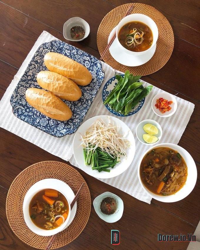 Bánh mì bò kho mẹ Hà Tăng làm